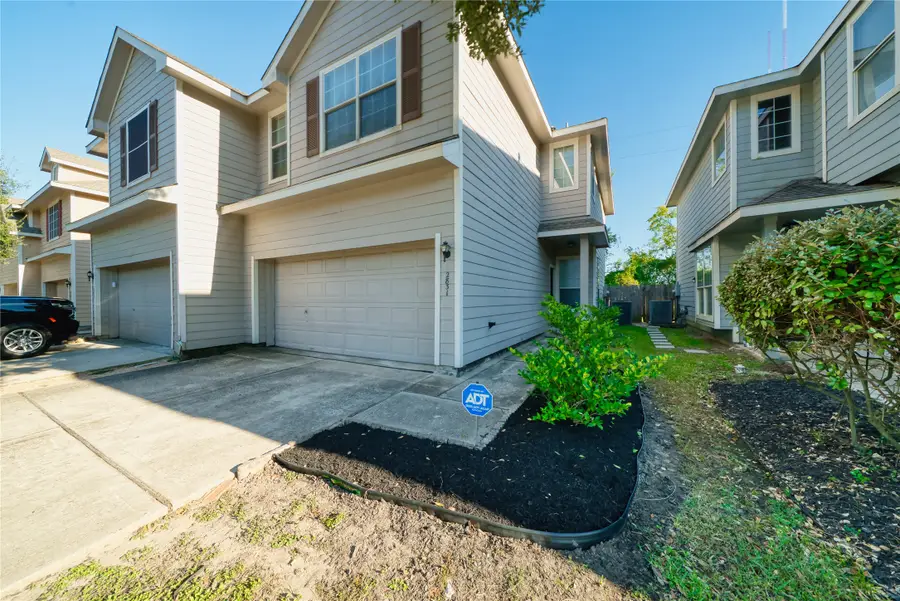 2831 Hackamore Hollow Lane, Houston, TX 77014 - Image #2