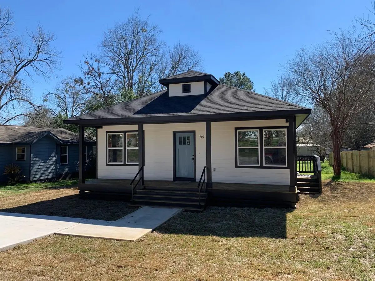 512 W Jefferson Street, Brenham, TX 77833 - Image #1