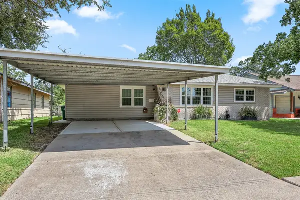 1711 Beusch Drive, Pasadena, TX 77502