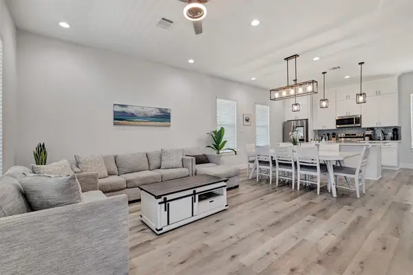 18515 Shaman Drive, Galveston, TX 77554