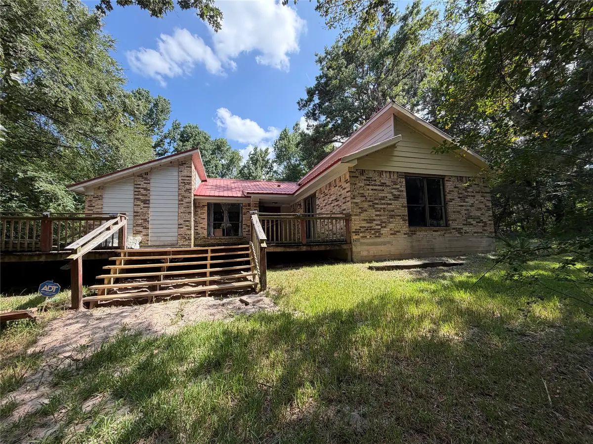 606 Pine Tree Road, Huntsville, TX 77320 - #1