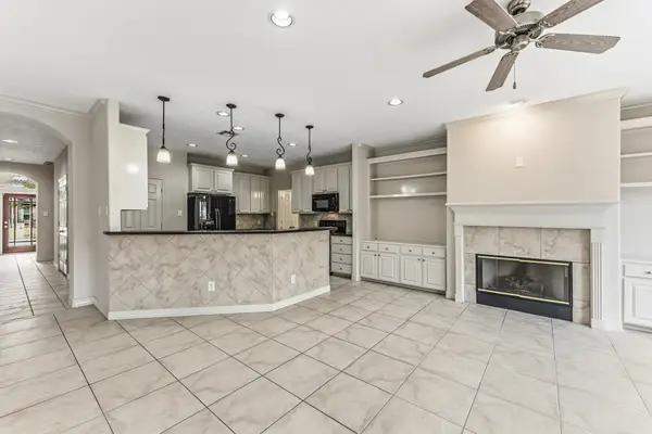 3238 Lazy Lake Lane, Montgomery, TX 77356