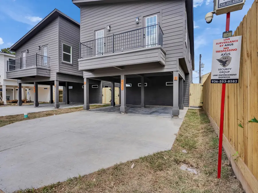 8810 Crestview Drive, Houston, TX 77028 - #3