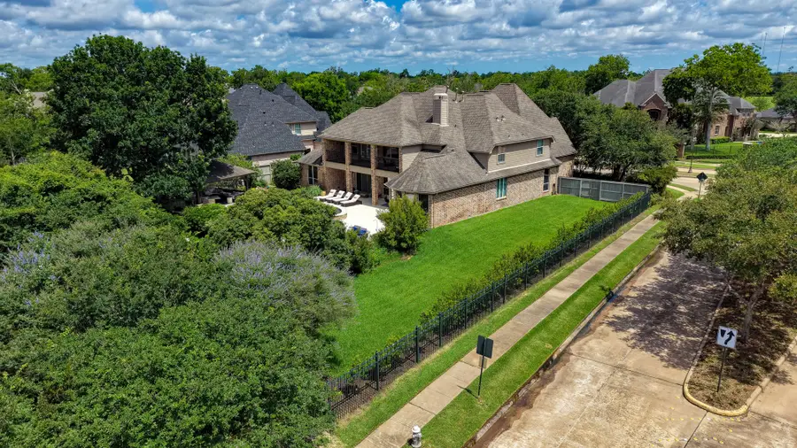 18 Waters Lake Boulevard, Missouri City, TX 77459 - #2