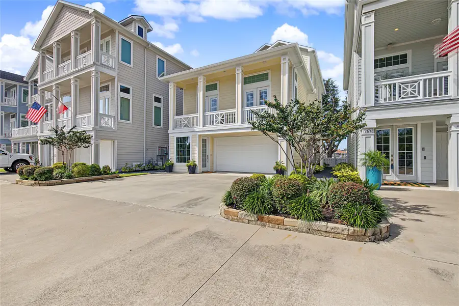 2172 Marina Way, Kemah, TX 77565 - #2