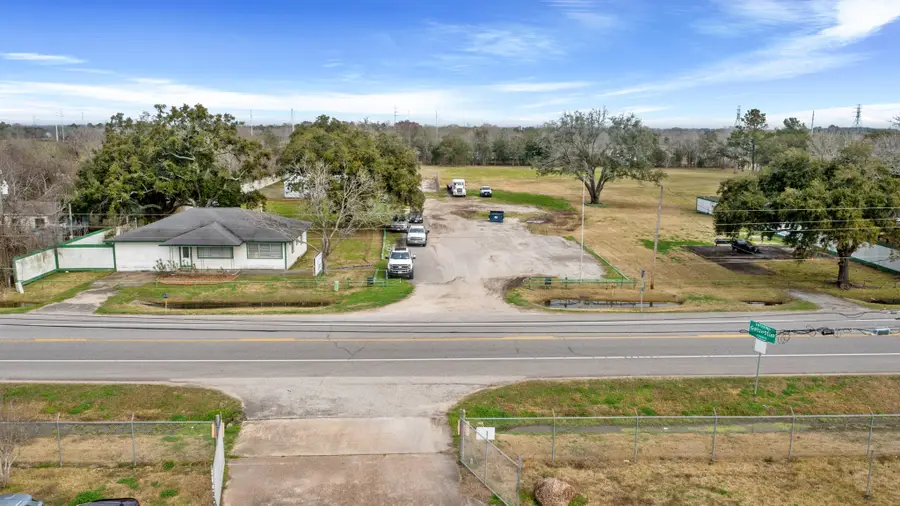 1176 Fm 517 Road, Alvin, TX 77511 - Image #2