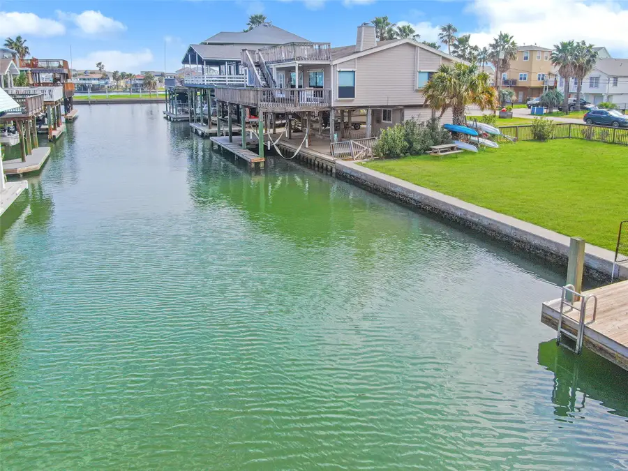16710 Cormorant Road, Jamaica Beach, TX 77554 - Image #3