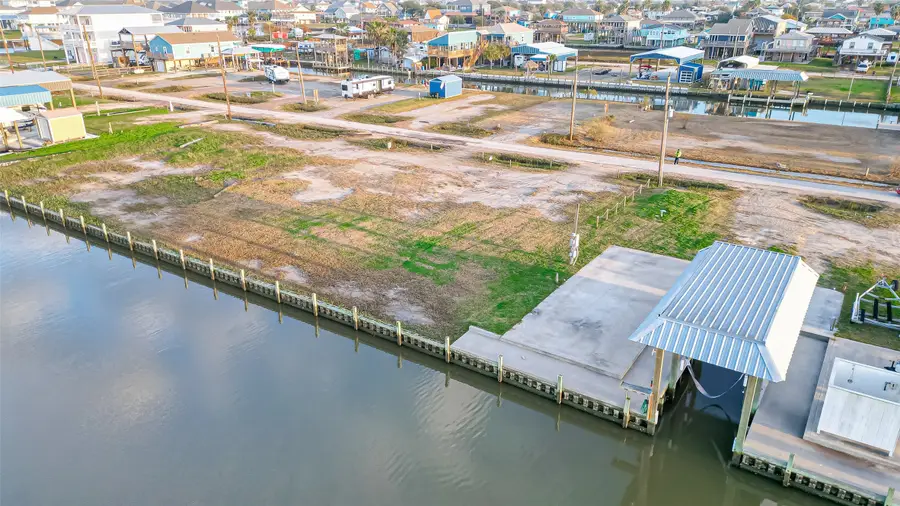 1109 Gator Point, Crystal Beach, TX 77650 - #2