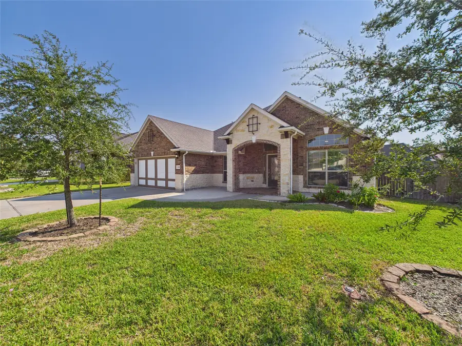 1527 Mexia Spring Court, League City, TX 77573 - Image #3