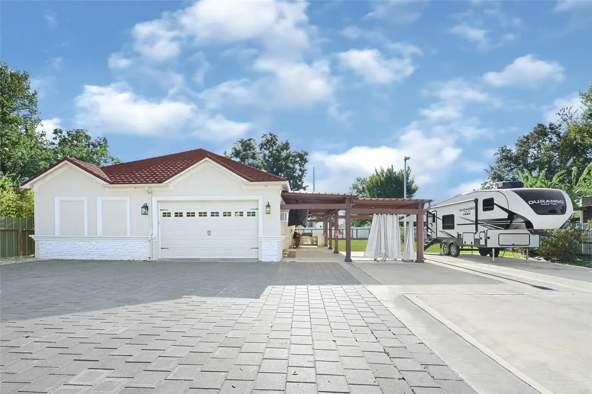 509 Joan Of Arc Drive, Hempstead, TX 77445 - #1