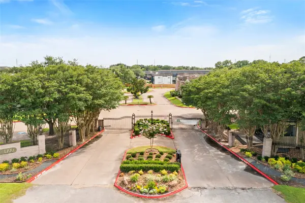 18800 Egret Bay Boulevard #119, Webster, TX 77058