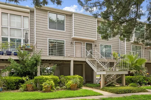 30 Lakewood Lane #30, Seabrook, TX 77586