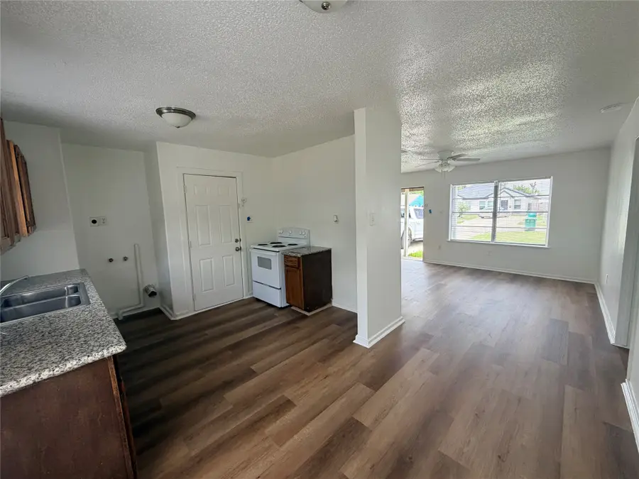 5418 Myrtlewood Street, Houston, TX 77033 - #3