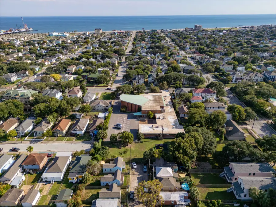 1515 J H Clouser Street, Galveston, TX 77550 - #3