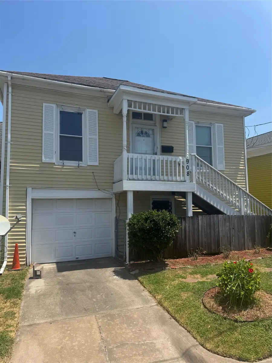 908 34th Street, Galveston, TX 77550 - #2
