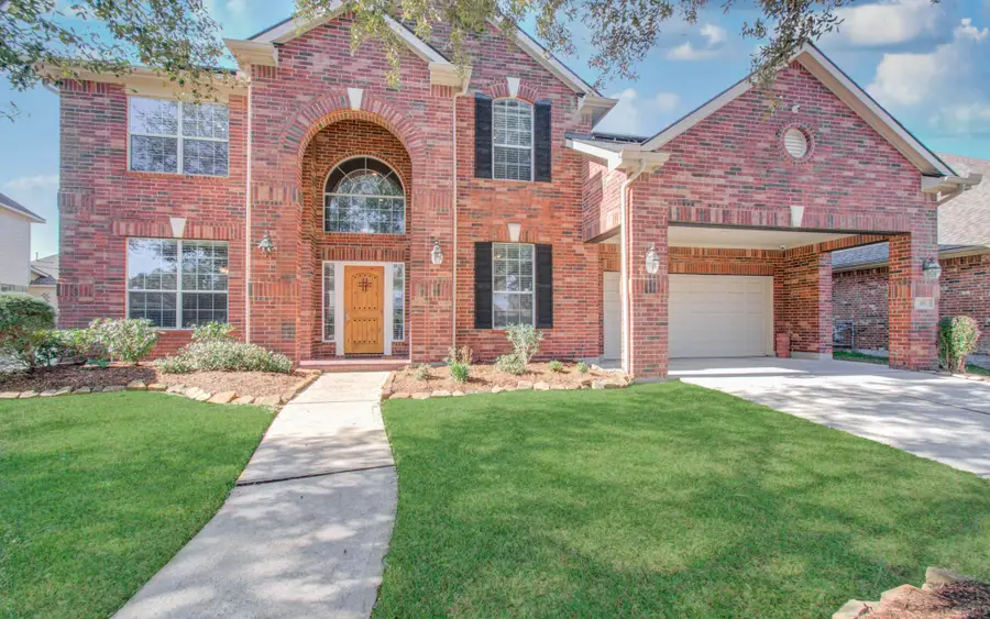 105 Hawke Bay Lane, Friendswood, TX 77546 - #2