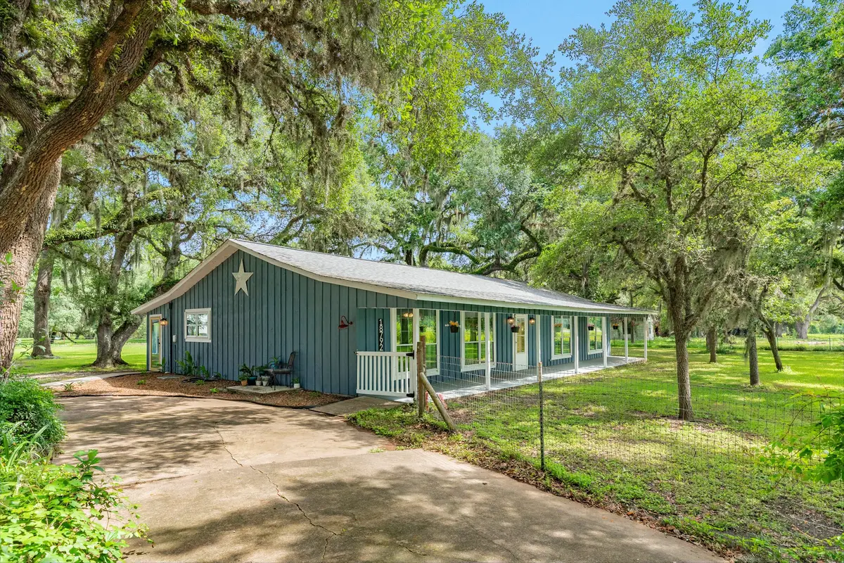 18792 Highway 35, Sweeny, TX 77480 - #1