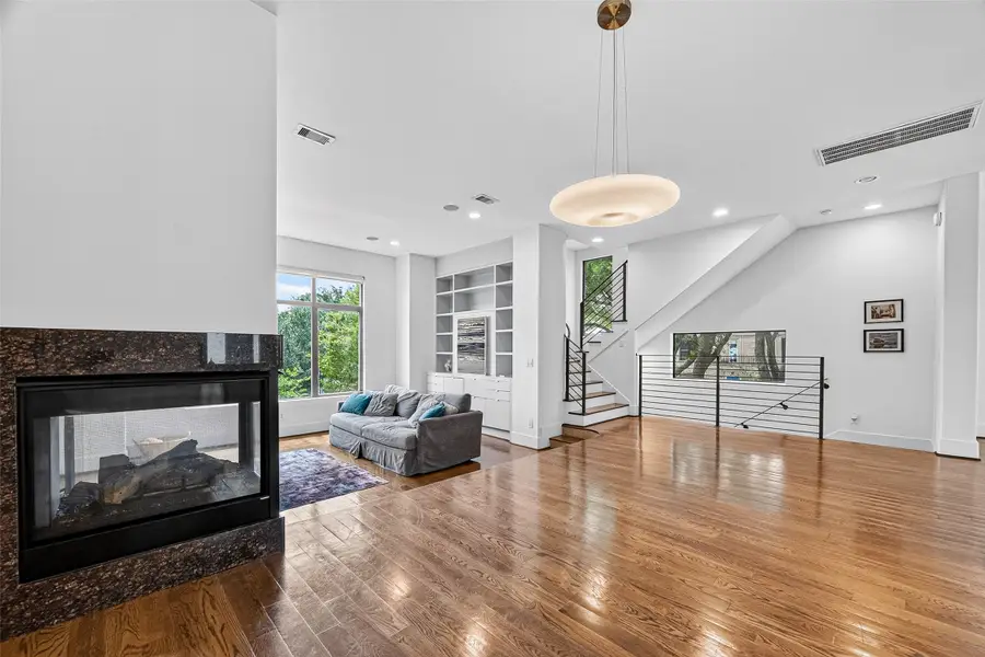 1110 Autrey Street #C, Houston, TX 77006 - #3