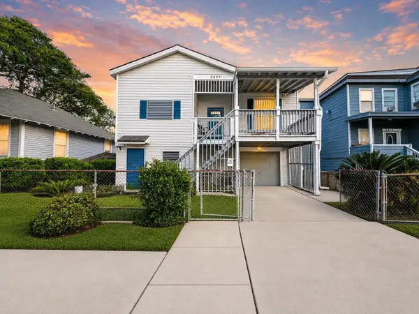 2809 Bernardo De Galvez Avenue, Galveston, TX 77550
