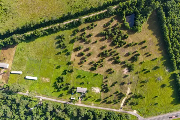 2385 County Road 2073, Hull, TX 77564