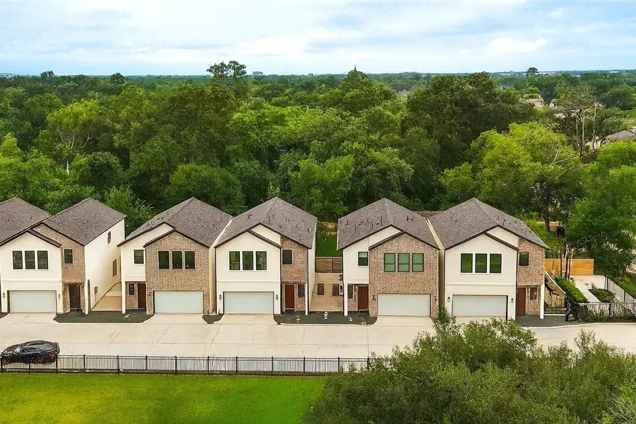 5843 Outer Banks Street, Houston, TX 77091 - Image #3