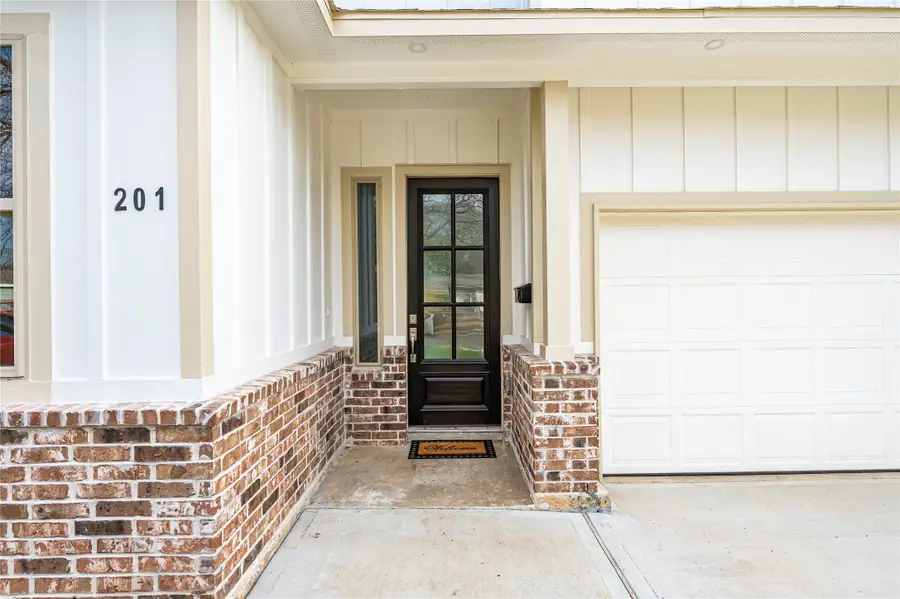 201 W Ellaine Avenue, Pasadena, TX 77506 - #2