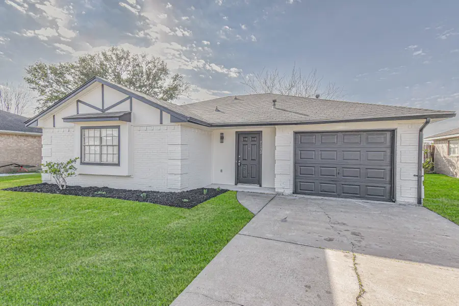 7135 Kings Drive, Baytown, TX 77521 - Image #2