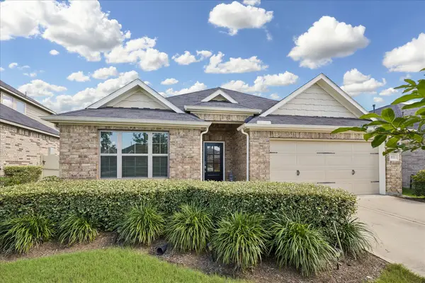 9830 N Goshawk Trail, Conroe, TX 77385