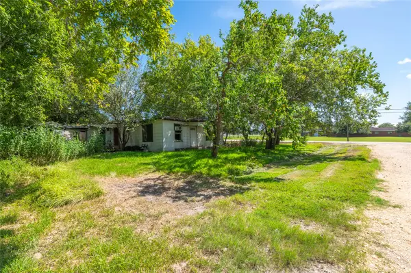 6521#a Crockett Street, Hitchcock, TX 77563