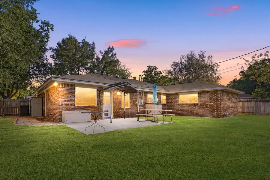 9671 Judalon Lane, Houston, TX 77063 - Image #2