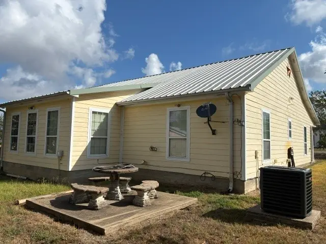 301 Beech Street, Calvert, TX 77837 - #3