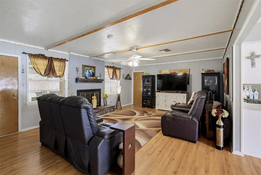 1912 Winding Creek Drive, Pearland, TX 77581 - #3