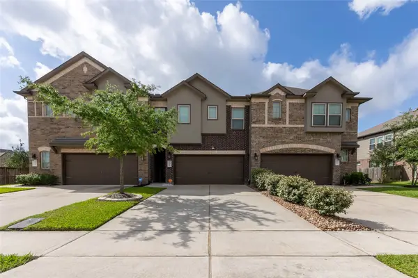3819 Lancer Circle, Pearland, TX 77581