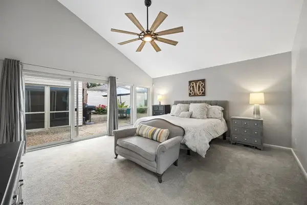 1623 Warwickshire Drive, Houston, TX 77077