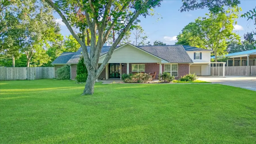 3755 County Road 949b, Alvin, TX 77511 - Image #3