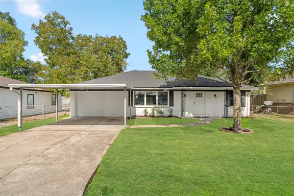 719 E 40th 1/2 Street, Houston, TX 77022