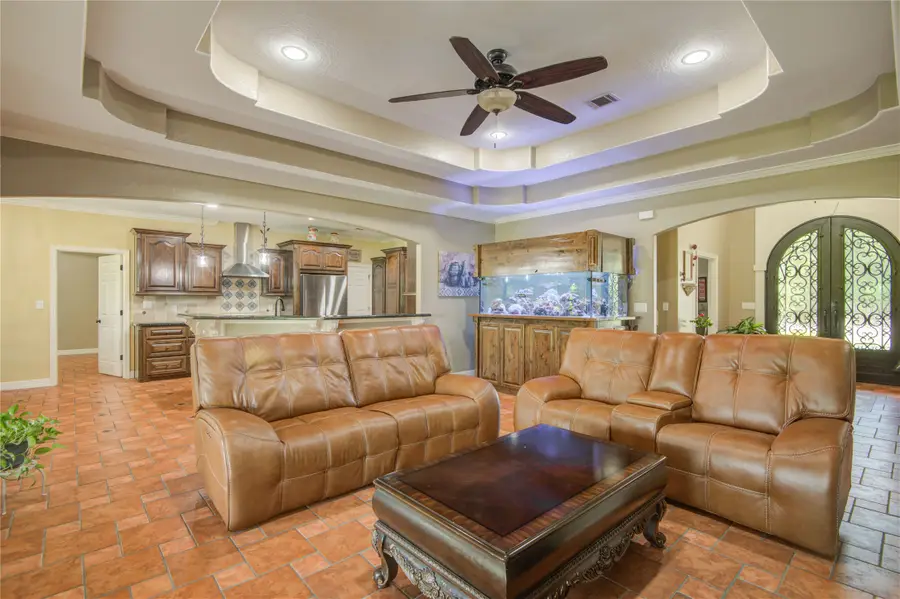 423 Elm Street, Freeport, TX 77541 - #2