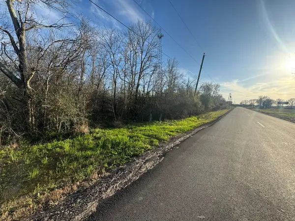 13622 Charlie Roberts Road, Kendleton, TX 77451