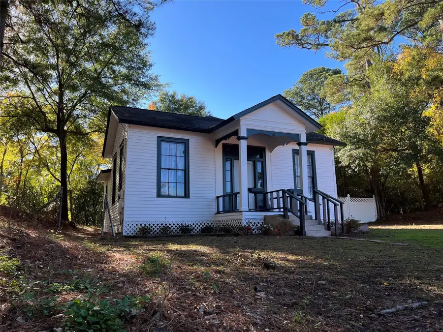 1002 Old Madisonville Road, Huntsville, TX 77320 - #2