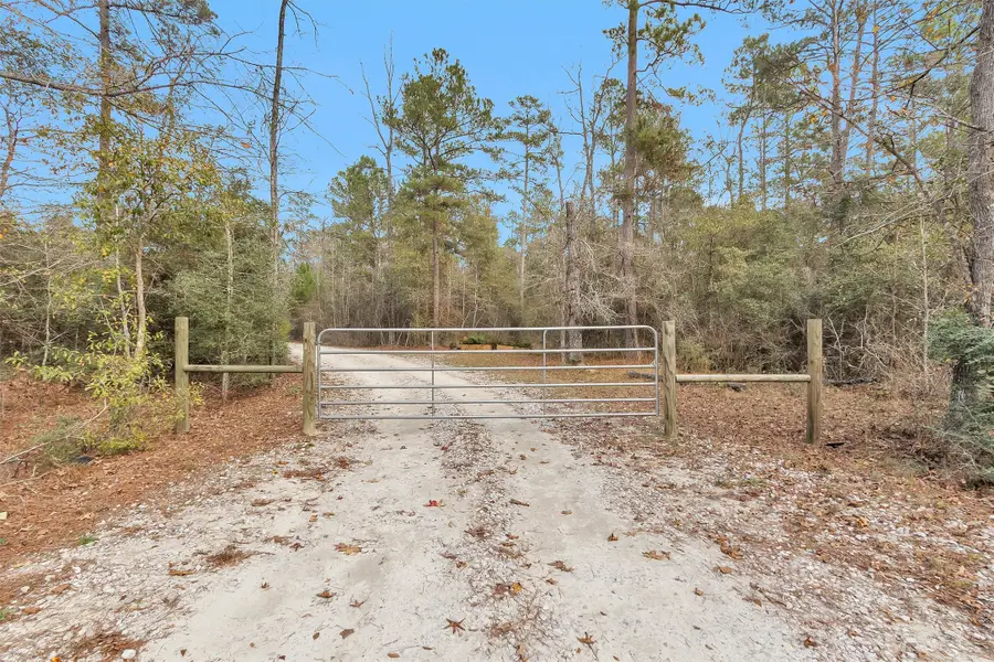 215 Fm 2929 Road, Huntsville, TX 77340 - Image #3