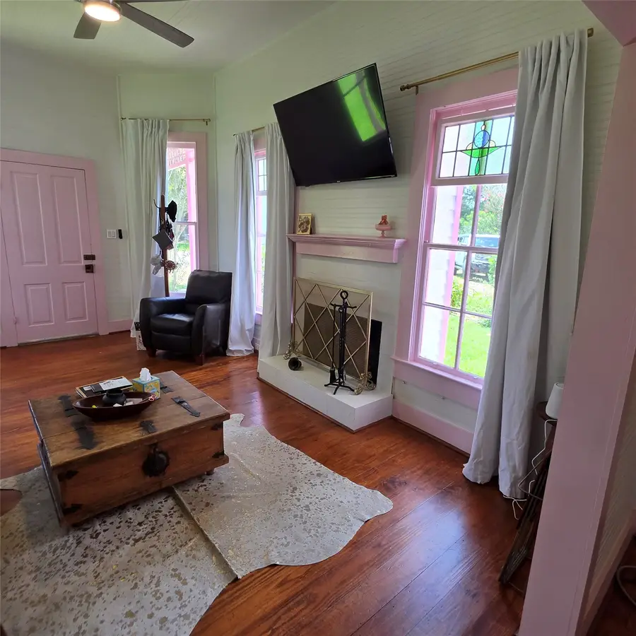 624 Houston Street, New Ulm, TX 78950 - #3