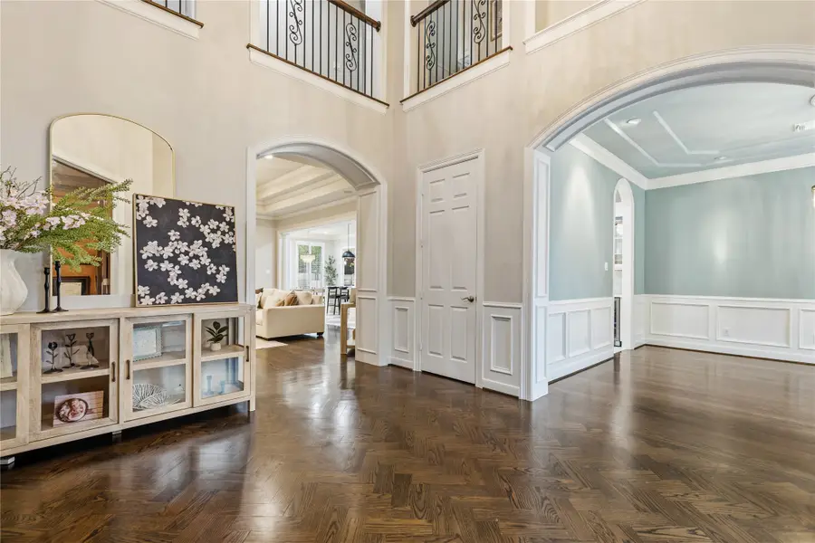 118 N Shawnee Ridge Circle, The Woodlands, TX 77382 - #3