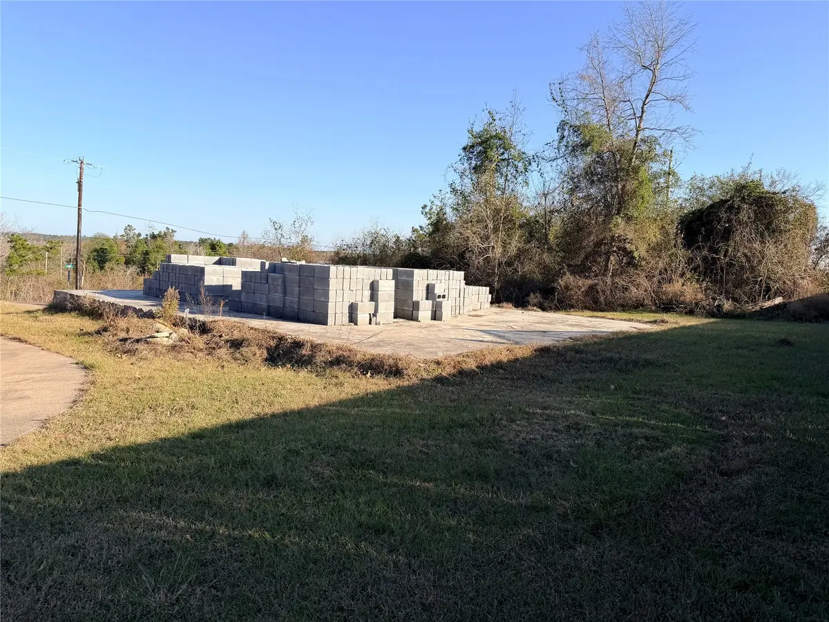 180 Buckeye, Onalaska, TX 77360 - Image #1