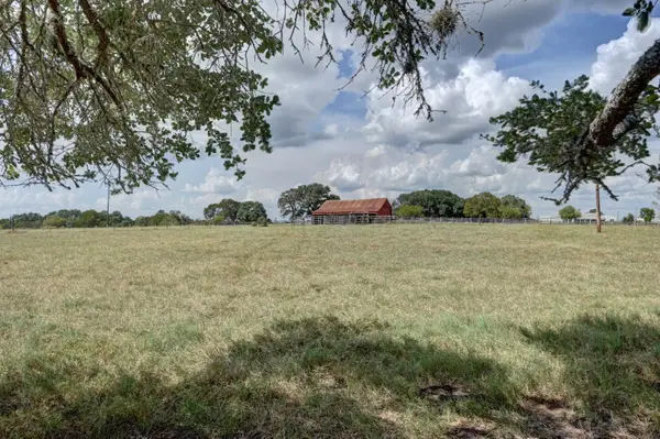 8000 Boehnemann Road, Brenham, TX 77833