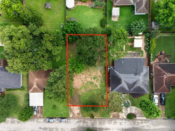934 W 30th Street, Houston, TX 77018
