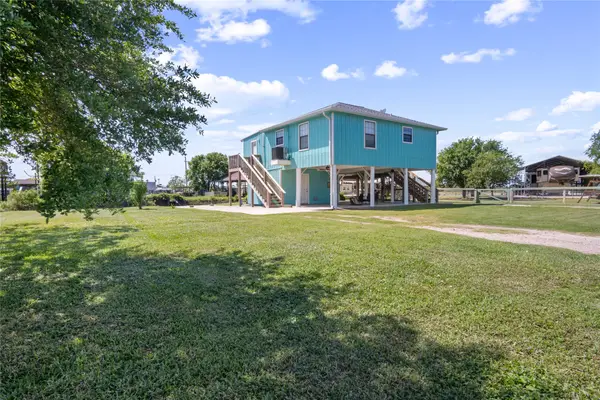 1106 Helen Dowdy, Crystal Beach, TX 77650