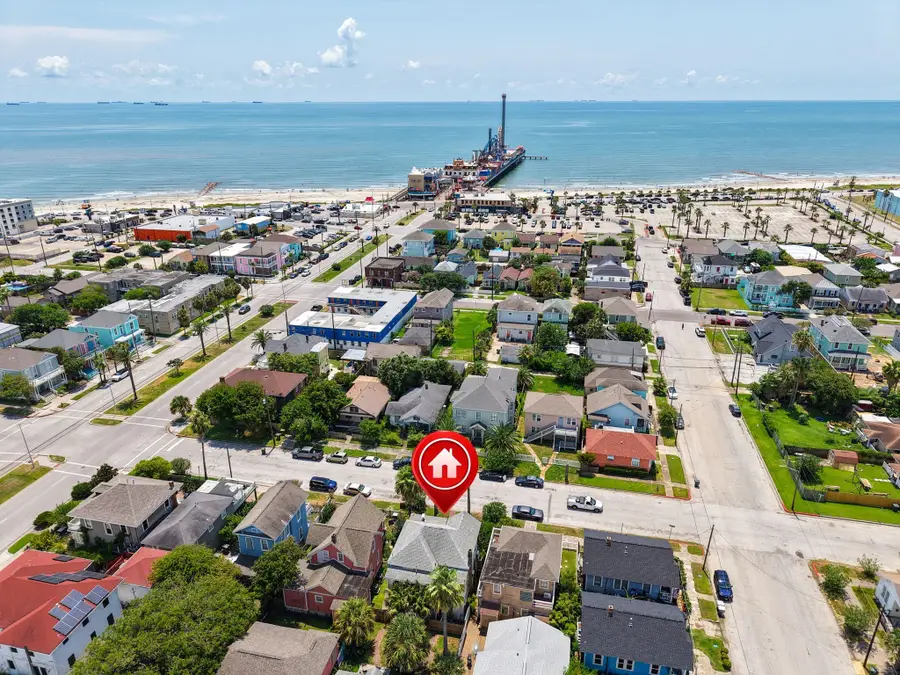 2520 Avenue P 1/2, Galveston, TX 77550 - #3