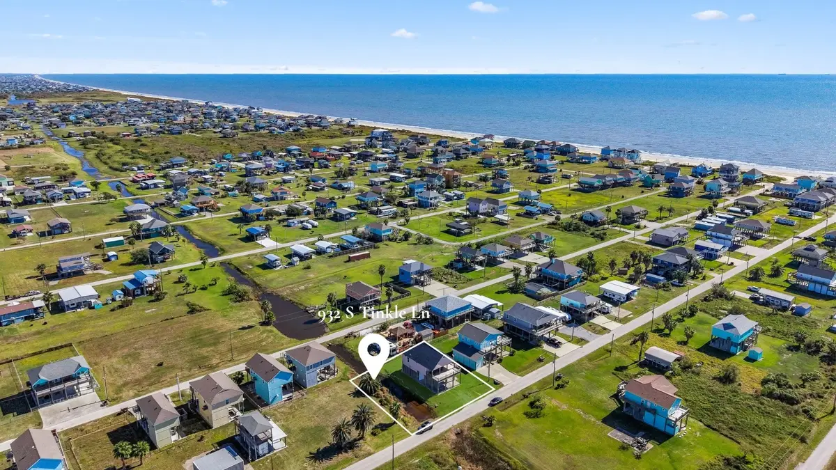 932 S Tinkle Lane, Crystal Beach, TX 77650 - Image #1