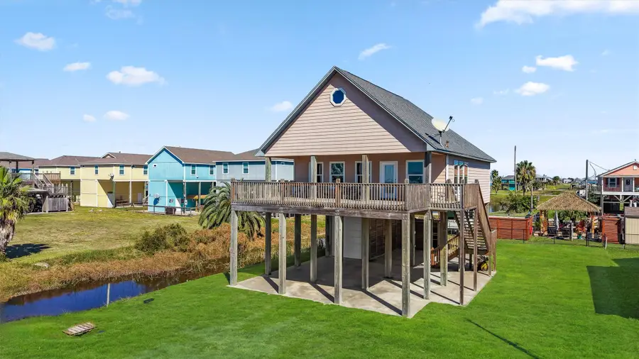 932 S Tinkle Lane, Crystal Beach, TX 77650 - Image #2