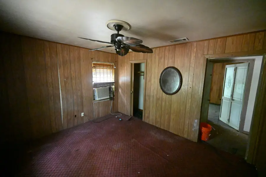 6022 Belarbor Street, Houston, TX 77033 - Image #2